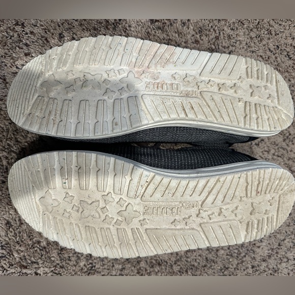 Men’s Hey Dude Wally Knit Charcoal shoes - Picture 4 of 6